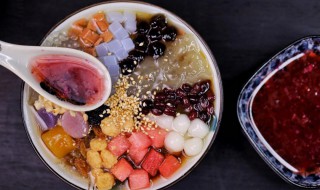 冰粉里可以加水果吗（水果冰粉配什么水果）