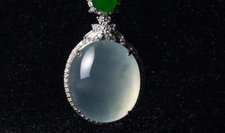 糯种满绿翡翠挂件价格 糯种满绿翡翠手镯价格