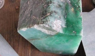 冰种翡翠是玉吗 冰种翡翠是玉吗?