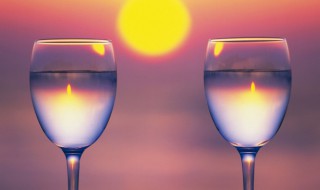 玻璃杯怎么洗没有水渍（玻璃茶杯怎么洗没有水渍）