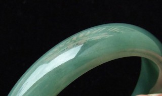 翡翠油青料是什么意思 翡翠油青料是什么意思翡翠油青料种水值钱吗