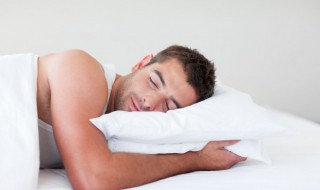 梦见看到人打架（梦见别人打架意味着什么）