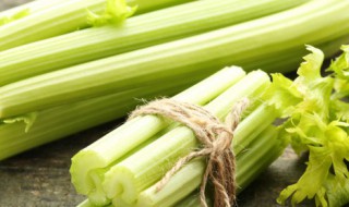 西芹怎么凉拌最好吃 西芹生吃怎么凉拌最好吃