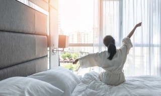 开心一笑早安简短祝福寄语（早安开心祝福的话）