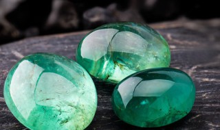 玉石与翡翠的鉴别 怎么分辨翡翠和玉石的区别