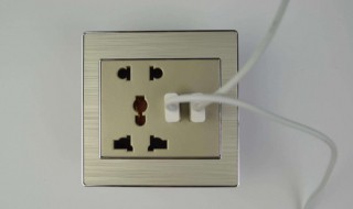 家里有的插座电压低怎么办（电插座电压低怎么回事）