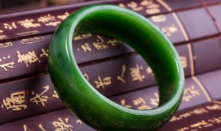 翡翠油青好不好（油青种翡翠好不好）