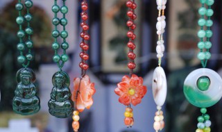 冰种翡翠原石价格（冰种翡翠原石价格行情）