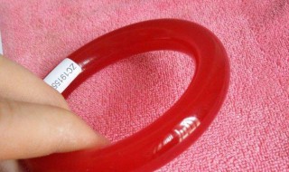 冰种红翡翠手镯价格（冰种红翡翠手镯价格是多少）