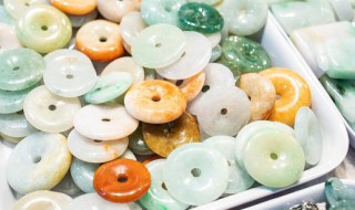 黄翡翠功效与作用（翡翠主要功效）