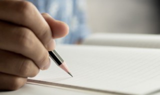 关于夏天拟人的句子 描写夏天的拟人的句子