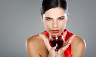 劝人少喝酒的话 劝人少喝酒的话语