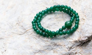 冰糯种翡翠好不好 冰糯种的翡翠到底好不好