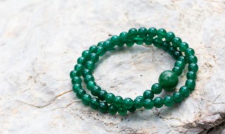 翡翠不戴如何保养（翡翠不戴如何保养存放）