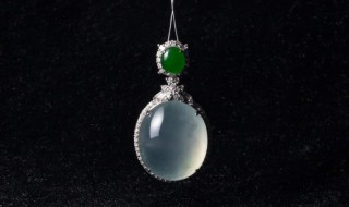 冰种翡翠保养（冰种翡翠如何保养）