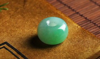 翡翠能养透吗（怎么把翡翠养得通透吗）