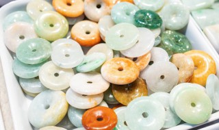 翡翠花件的各种寓意 翡翠摆件的意义