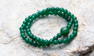 翡翠豆荚的寓意（翡翠豆豆的寓意）