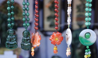 男士戴什么翡翠好 男士戴什么翡翠好看