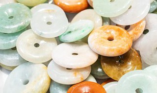 翡翠原石切面 翡翠原石切面白色