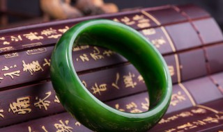 关于翡翠的知识 关于翡翠的知识视频