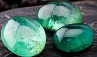 翡翠棉絮多好还是少好 有棉絮状的翡翠好吗