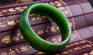 翡翠真的那么值钱吗（翡翠是不是不值钱了）