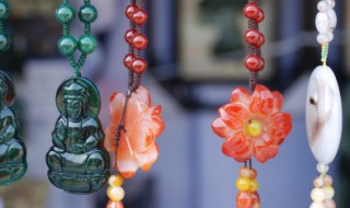 玉和翡翠哪个值钱 独山玉和翡翠哪个值钱