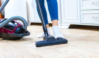 木地板翘起来怎么处理（木地板翘起怎么办）