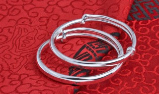 银首饰变黑怎么办? 银首饰变黑怎么办是什么原因