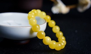 怎样选购蜜蜡手链（蜜蜡手链好吗）