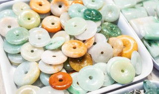 云南翡翠原石交易市场在哪里 昆明翡翠原石交易市场位置