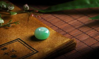 宝宝带翡翠好吗 宝宝适合带什么样的翡翠