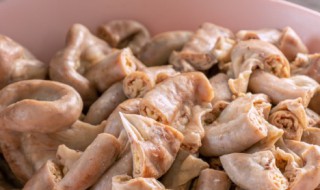 脆肠怎么洗简单又干净（小肠怎么洗又快又干净吃又脆）