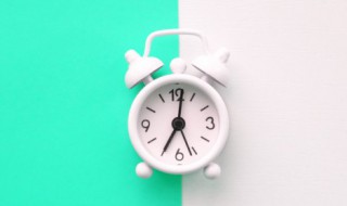 如何提高自制力和自律性(怎么增强自己的自律性)