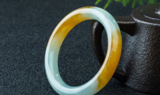 淡紫色翡翠手镯值钱吗 淡紫色翡翠手镯价格