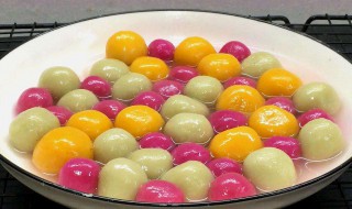 五彩汤圆的做法（五彩汤圆的做法窍门）