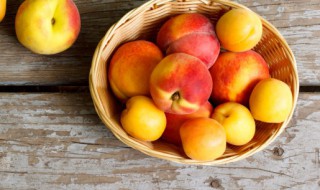 桃子快速去皮法小窍门(桃子去皮最有效的方法)