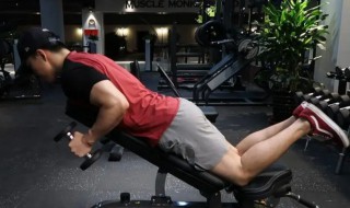 怎么锻炼肱三头肌（怎么锻炼肱三头肌徒手）