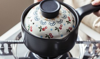 如何挑选奶锅（奶锅选多大的）