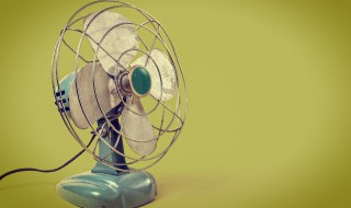 电风扇收藏保养的小窍门（电风扇的保养方法）