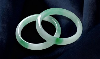 翡翠玉镯的功效 翡翠镯子的功效