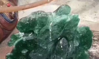 老坑翡翠手镯能带润吗（翡翠镯子有坑了怎么办）