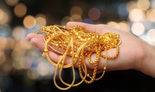 翡翠和金子能一起戴吗 翡翠和金可以一起戴吗