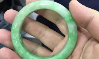 翡翠越带越通透吗 什么翡翠越带越通透