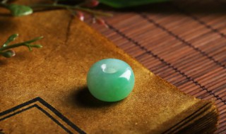 豆种翡翠鉴定 什么是豆种翡翠?豆种翡翠图片