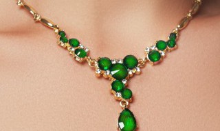 翡翠算玉吗（翡翠算玉么）