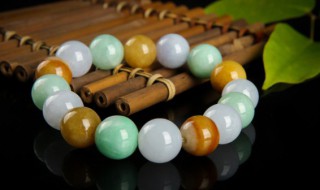 如何区分玉和翡翠 玉和翡翠的区别在哪里