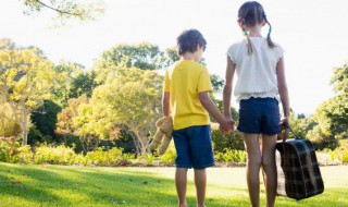 如何教育孩子早恋问题 孩子早恋该怎么教育