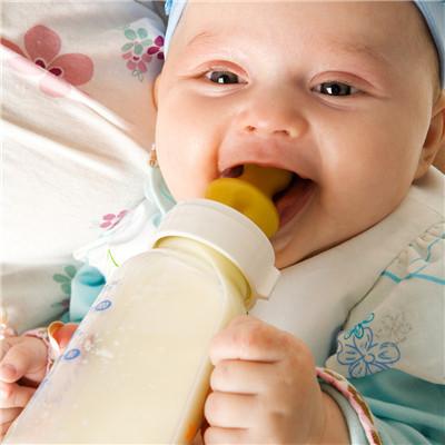 出生20天的宝宝可以趴着睡吗